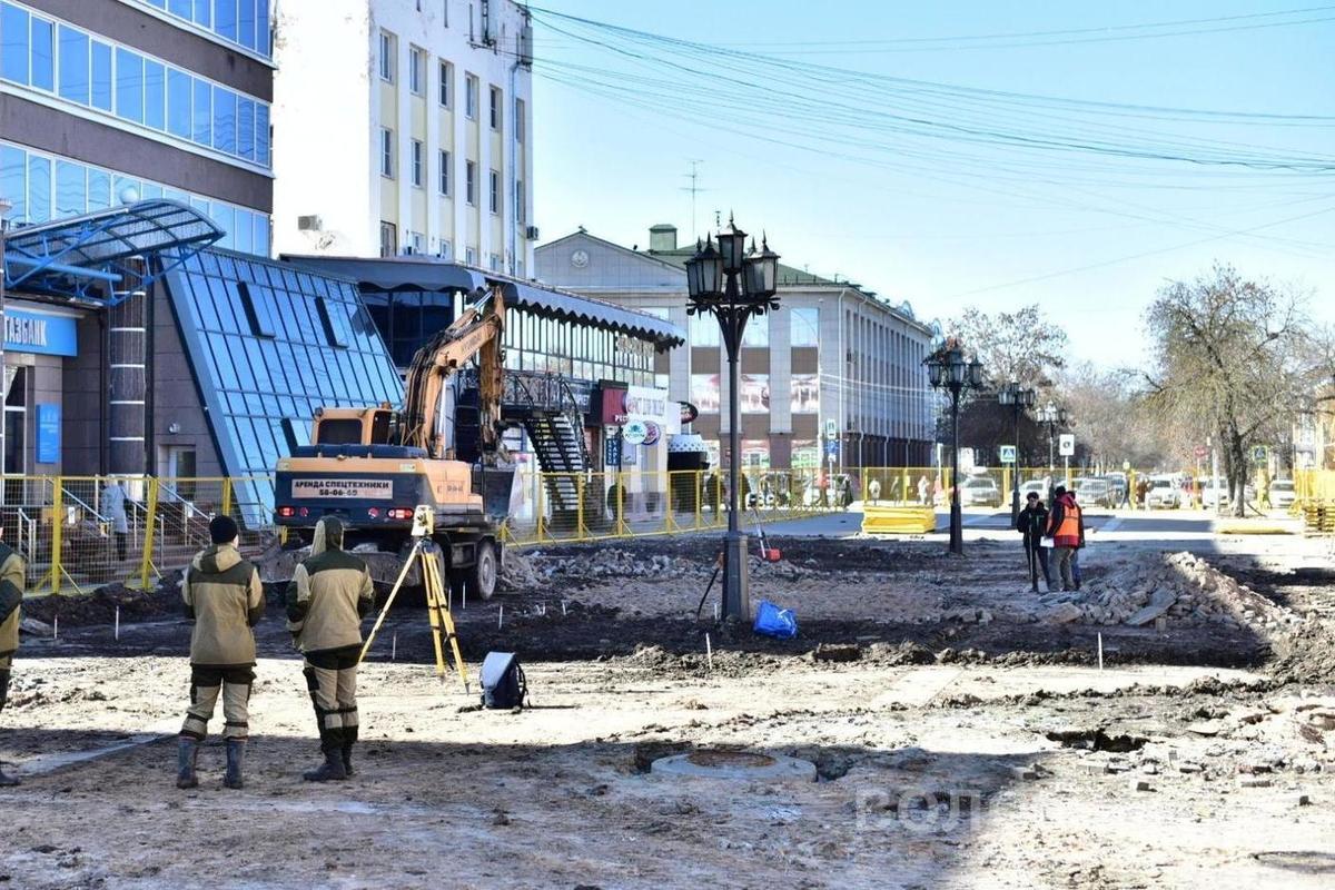 Фонтан у ЦУМа начали строить в Вологде - МК Вологда