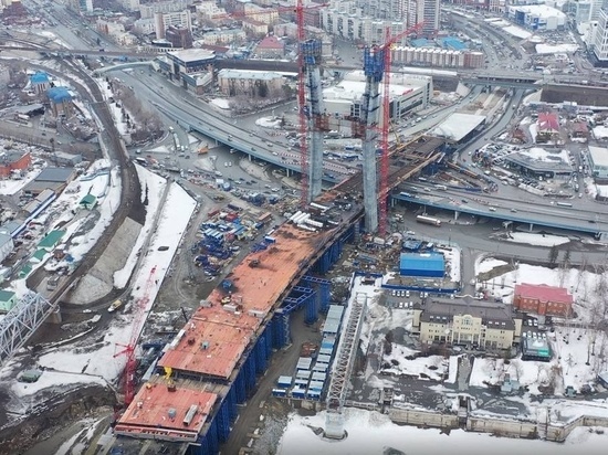 В Новосибирске движение по четвертому мосту через Обь запустят до конца года