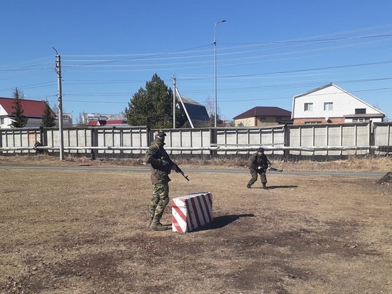 В Тюмени начали обучение военному делу казаки