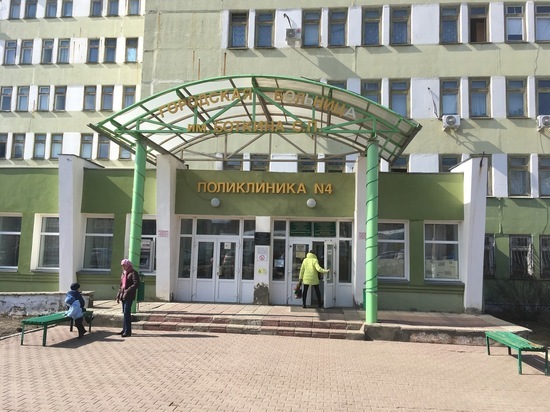 В орловской больнице имени Боткина отремонтировали входную группу