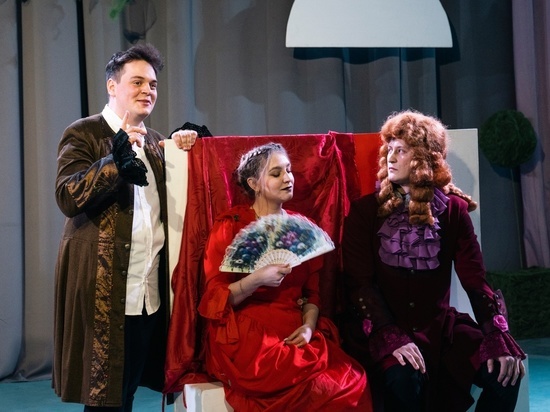 В Смоленске сыграли "Женитьбу Фигаро"