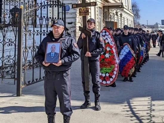 В Туле простились с полицейскими, погибшими при нападении боевиков в Ингушетии