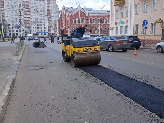 В Тамбове ямочный ремонт ведётся и в выходные дни