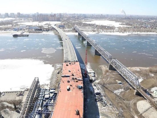 В Новосибирске с высоты показали строительство четвертого моста