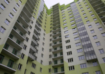 В столице Мурманской области по средним показателям на апрель 2023 года один квадратный метр жилья обходится в 93 тысячи рублей. При этом в прошлом месяце тот же участок стоил гораздо дешевле — 86 тысяч рублей.