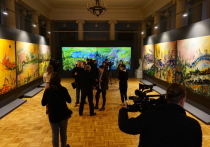 На следующей неделе в четверг, 13 апреля, в Мурманском областном художественном музее пройдет творческая встреча с именитым российским художником. Для беседы с северянами сюда прибудет живописец и график Арон Зинштейн.