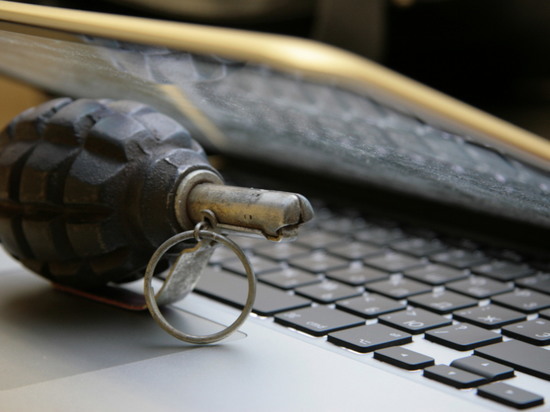 Подросток угрожал полицейским гранатой, когда его поймали с наркотиками в Люберцах