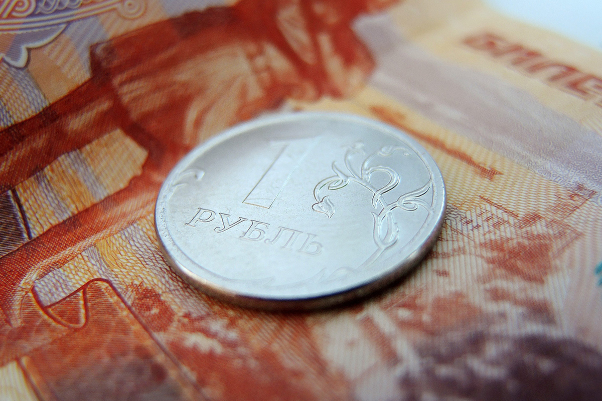 The ruble went into a tailspin: a frightening figure of the depreciation was named