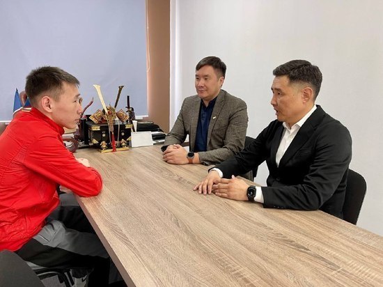 Участников СВО из Якутии трудоуcтраивают по проекту “Навахту.рф”