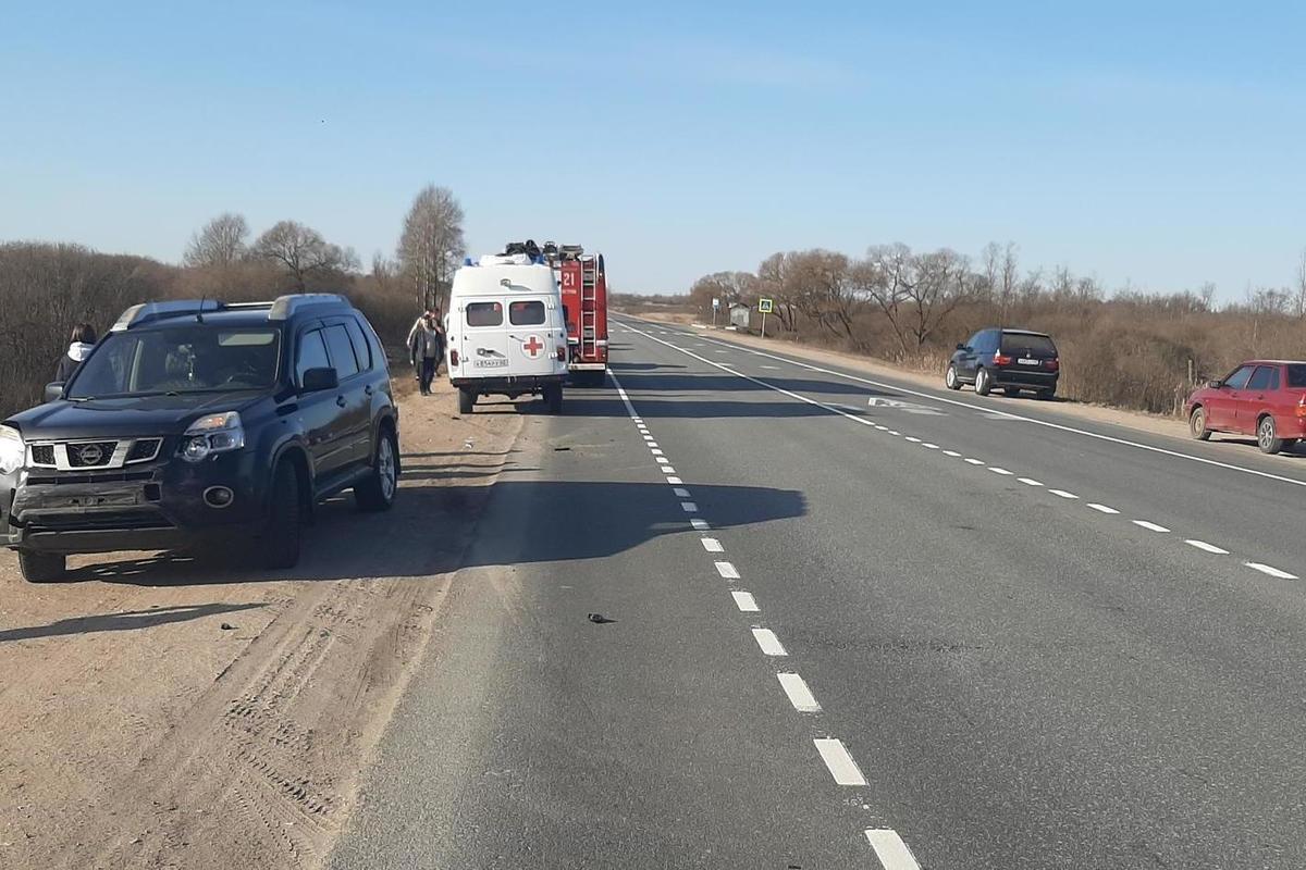 Водитель автомобиля Nissan устроила ДТП на трассе Санкт-Петербург – Невель  - МК Псков