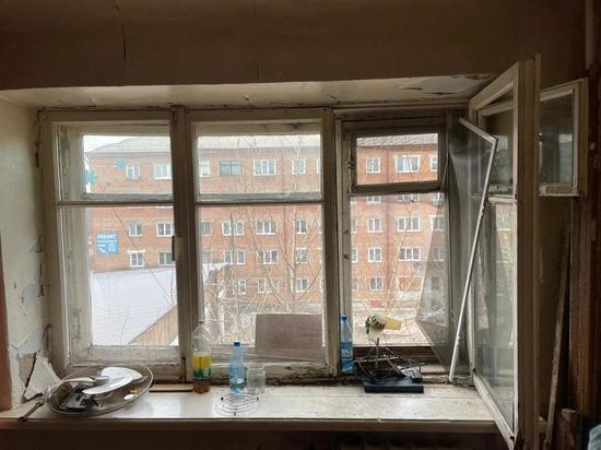 Беженка из Мариуполя раскритиковала власти Канска Красноярского края за предоставленное жильё