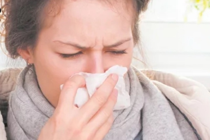 Аллергия или вирус: аллерголог-иммунолог рассказала, как определить причину насморка