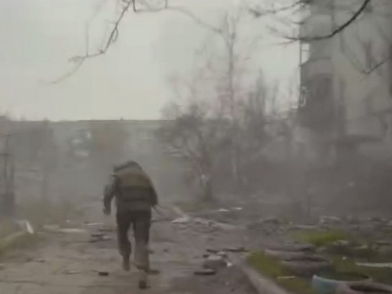 Сырский доложил Зеленскому о потере двух кварталов в Бахмуте