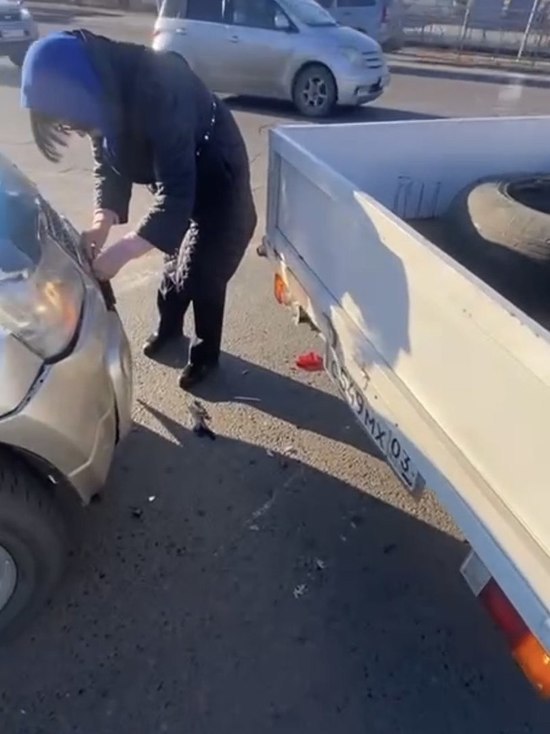 В Улан-Удэ грузовик проехав на «зеленый» попал в аварию