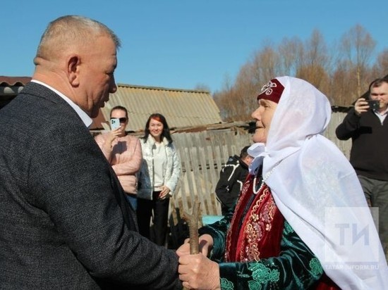 Со 100-летием поздравили жительницу Спасского района Татарстана