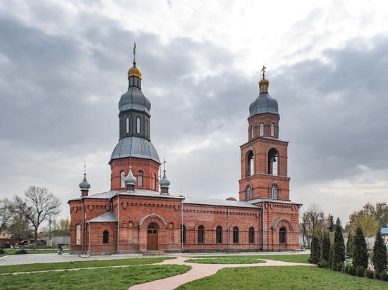 Хмельницкая епархия УПЦ сообщила о рейдерском захвате раскольниками храма в Хмельницком