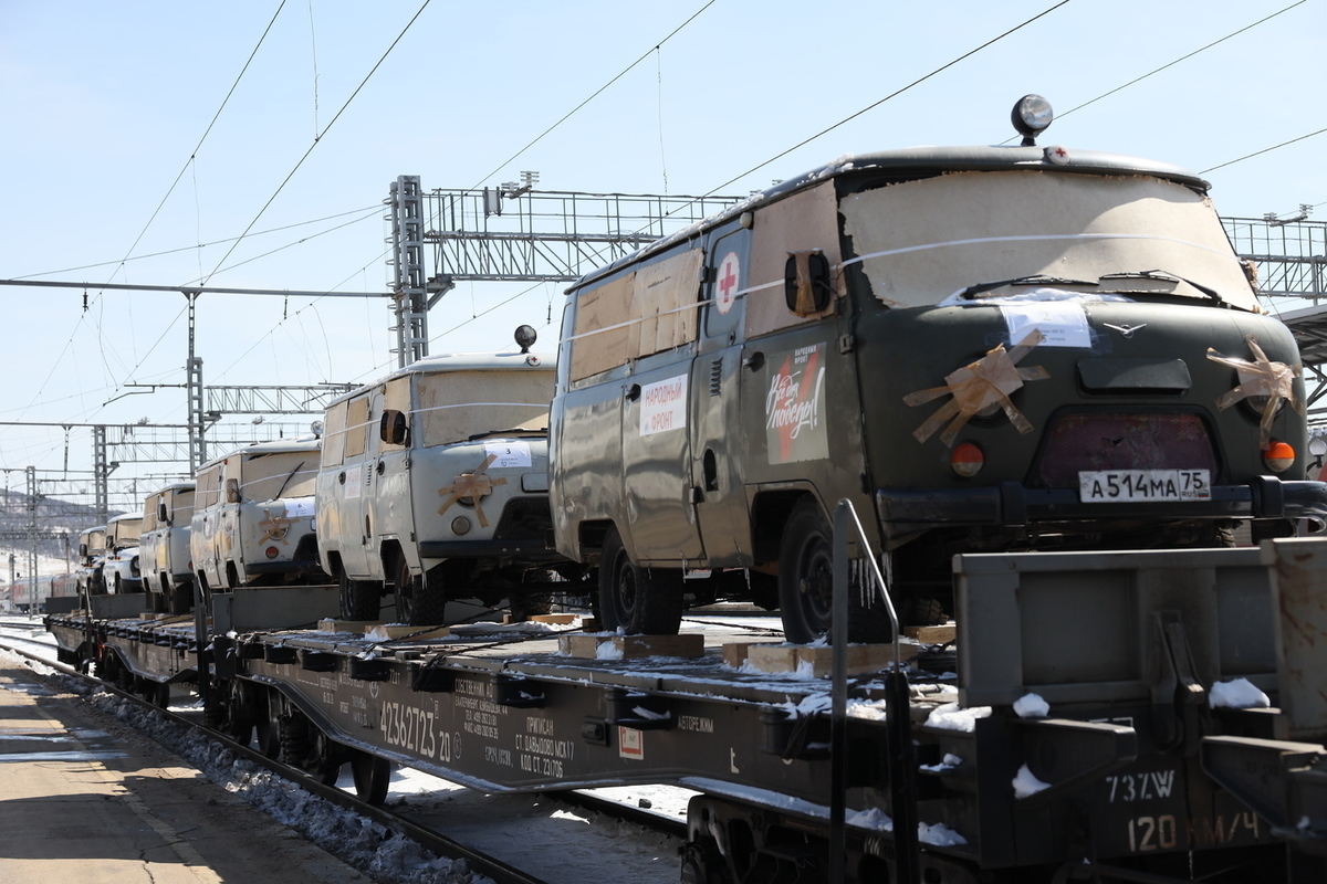 В Забайкалье задерживаются поезда из-за схода 14 грузовых вагонов