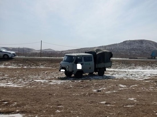 Мужчина пострадал в перевернувшемся УАЗе на трассе в Забайкалье