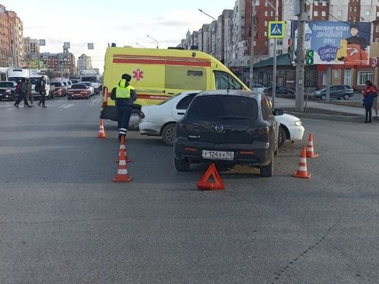 Двое детей пострадали в ДТП в центре Омска