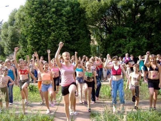 69 школьных лагерей откроется летом в Брянске