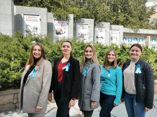 В Крыму прошла акция "Гагаринская ленточка"