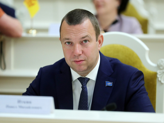 Новым вице-спикером ЗакСа стал лидер фракции ЛДПР Павел Иткин
