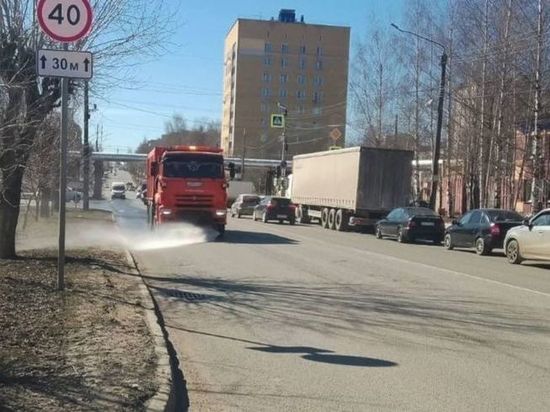 В Кирове ГДМС добавит моечных машин для влажной уборки улиц