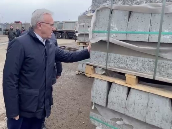 «Не надо размазывать кашу по тарелке»: Александр Усс проверил подготовку к ремонту дорог в Красноярске