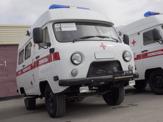 Кузбасские медучреждения получили новые автомобили скорой помощи