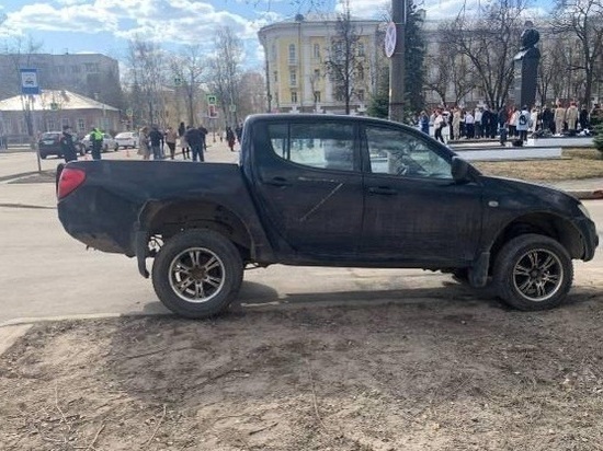 Женщина попала под колеса иномарки в Вологде
