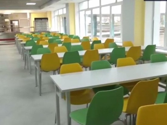 В Мариуполе прошло торжественное открытие отремонтированной школы