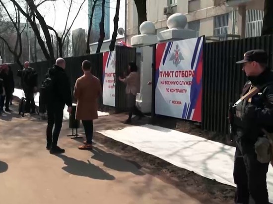 Андрей Медведев рассказал о работе столичного пункта отбора на контрактную службу