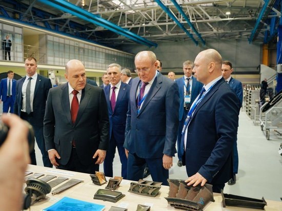 Премьер-министр РФ Михаил Мишустин посетил тюменский завод