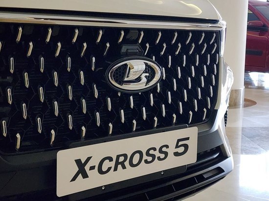 «Примерно 2 млн рублей»: автоэксперт оценил стоимость Lada X-Cross 5, которую будут выпускать в Петербурге