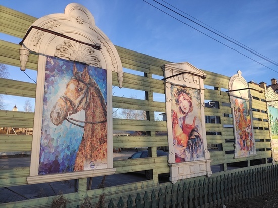 Фальшфасад на Зосимовской в Вологде украсили картинами школьников