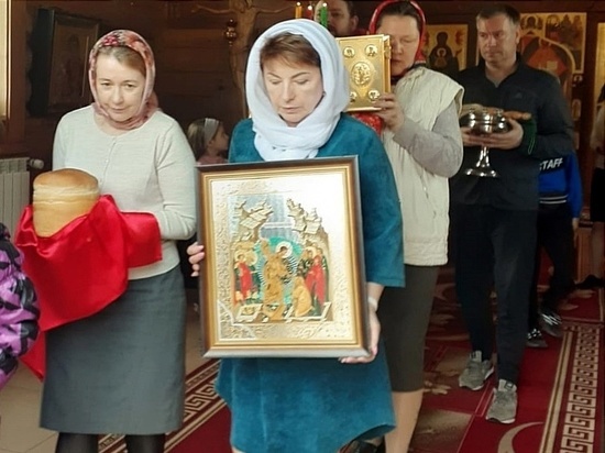 В православных храмах Томска в полночь субботы начнется Пасхальное богослужение