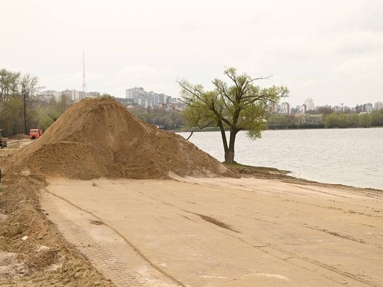 Для реконструкции городского пляжа в Белгороде завезут около 1,6 тысячи кубов песка