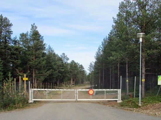 Reuters: Финляндия начала строить первый участок стального забора на границе с Россией