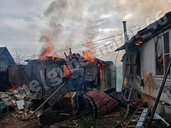 Дом сгорел при обстреле Курской области