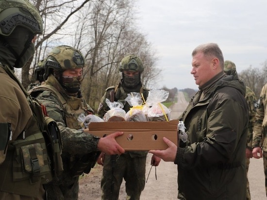 Владимир Перцев поздравил белгородских военнослужащих с Пасхой