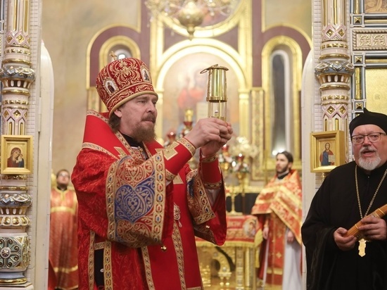 На Южный Урал из Иерусалима привезли Благодатный огонь