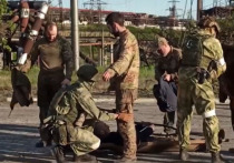 ЧВК «Вагнер» 16 апреля выложила в соцсети видео, на котором зафиксирован факт передачи украинской стороне большой группы пленных солдат ВСУ