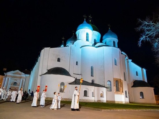 Губернатор Никитин поздравил новгородцев с праздником Пасхи