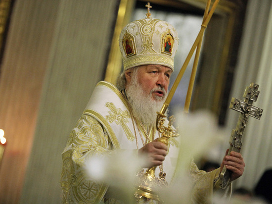 Патриарх Кирилл обратился к верующим во время Пасхальной службы