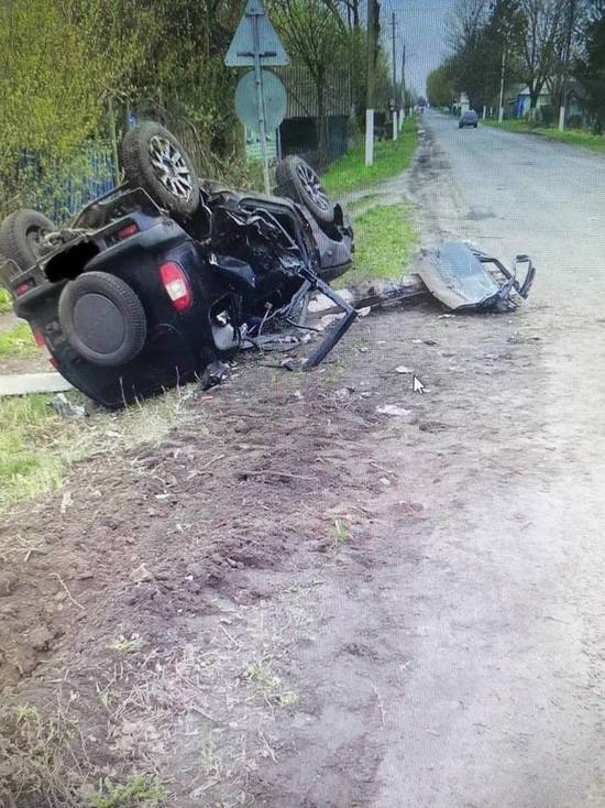 В Курской области в ДТП погиб водитель и ранен пассажир