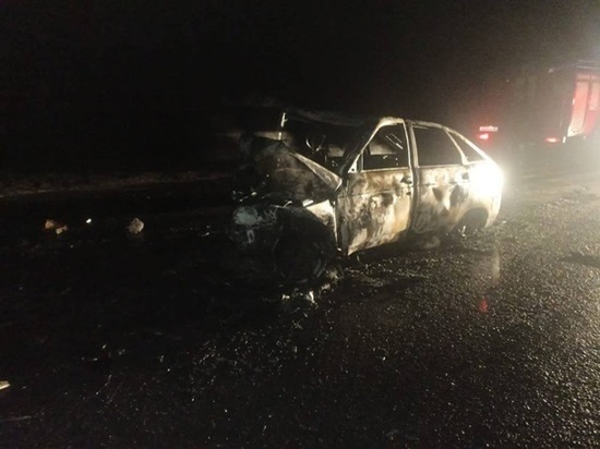 В Ростовской области двое заживо сгорели в машинах после ДТП