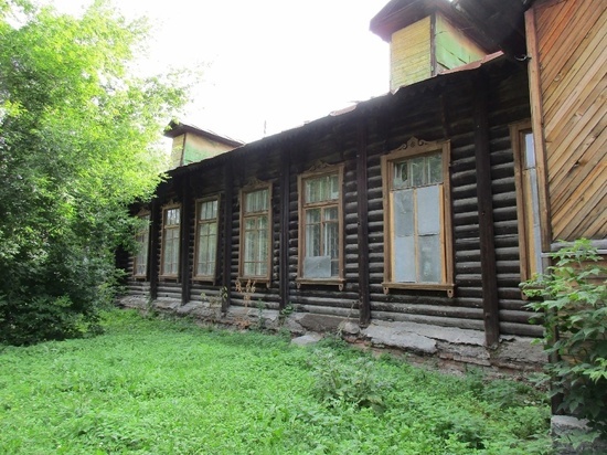 Дореволюционное больничное здание сгорело в Екатеринбурге