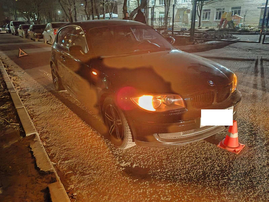 Водитель BMW сбил школьника в одном из дворов Череповца