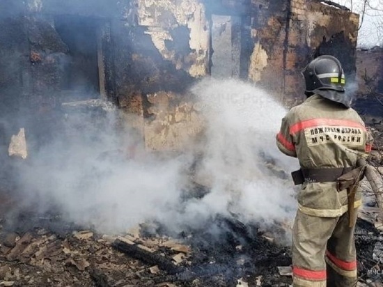 На Орловщине огонь оставил две семьи без дома
