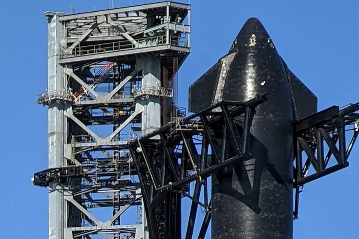 SpaceX отложила из-за неполадок первый испытательный полет корабля Starship